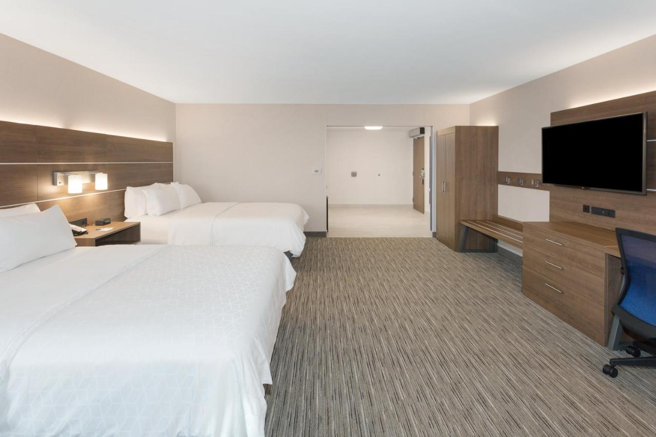 Holiday Inn Express Hotel & Suites Ottawa Airport By Ihg Exterior foto